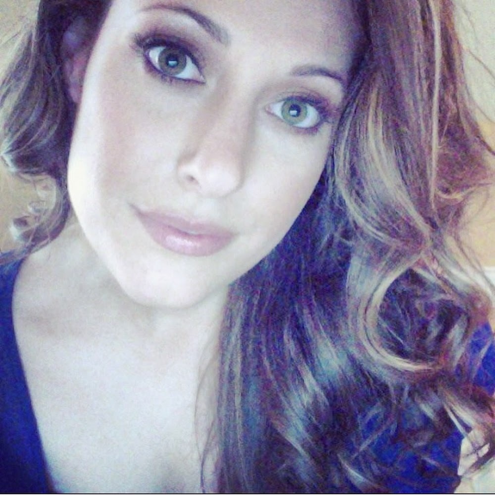 Meet your Posher, Delani